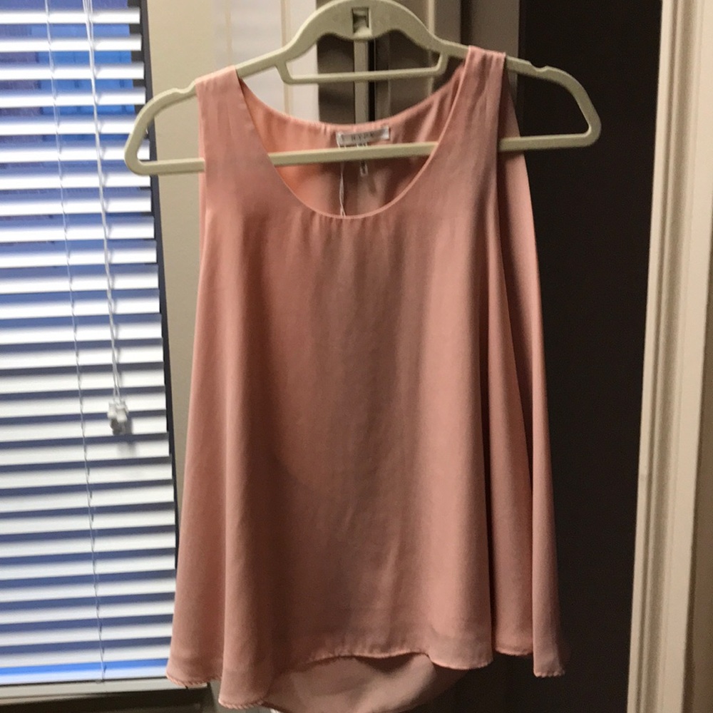 Pink cape back chiffon tank